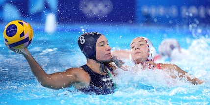 Il Setterosa apre la corsa al Mondiale