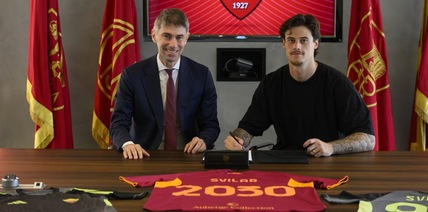 Svilar festeggia il rinnovo con la Roma: "Orgoglio, Ambizione, Amore. Grazie romanisti"