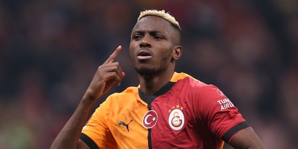 Osimhen, scatto Galatasaray: nuova offerta al Napoli. Le parti sempre più vicine