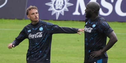 Dove vedere Napoli-Arezzo in tv? Dazn o Sky, orario della prima amichevole dei campioni d'Italia