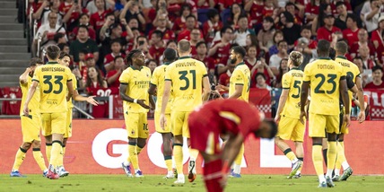 Leao apre, chiude Okafor: il Milan ne fa 4 al Liverpool. Rivivi la diretta