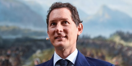 Ferrari, la carica di Elkann: "Quando siamo uniti diamo il meglio. Sul rinnovo di Vasseur..."