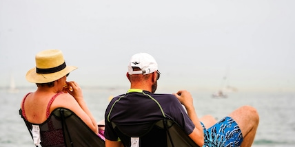 Cosa mangiare in spiaggia per non ingrassare, il pranzo perfetto secondo i medici