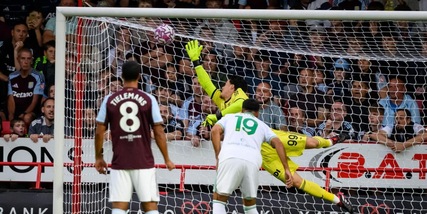 La Roma travolta dall'Aston Villa: Buendia, Ramsey, Watkins e Malen calano il poker