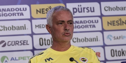 Mourinho carica il Fenerbahce contro il Feyenoord: "I nostri tifosi possono creare l'inferno"