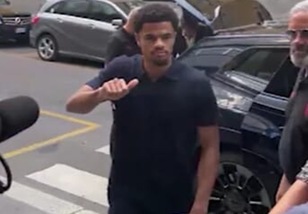 Milan, Atekhame in città: visite mediche, poi la firma