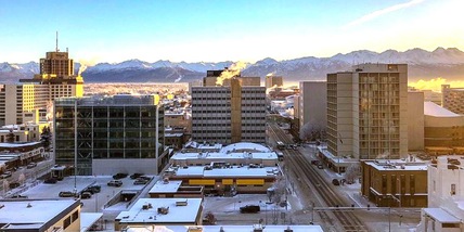 L'aereo con staff Cremlino e giornalisti arrivato a Anchorage