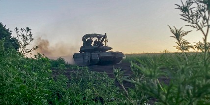 Kiev, 'blindato nemico attacca con bandiere russa e Usa'