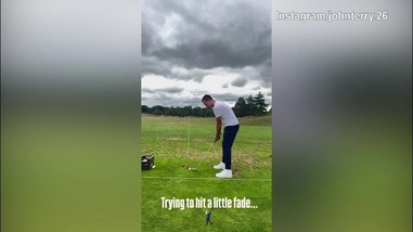 John Terry, relax a golf: che colpi!