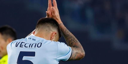 Calcio: Lazio verso esordio a Como, Vecino a rischio forfait
