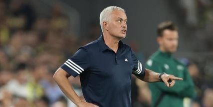 Mourinho, pari con il Benfica. Bodo Glimt a valanga sullo Sturm Graz