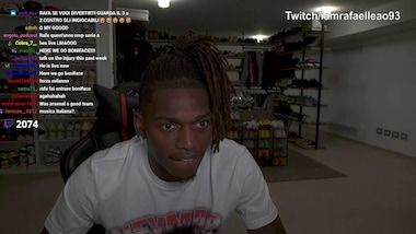 Milan, Leao approva il colpo Boniface su Twitch e mostra la chat con lui