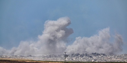 Media, '8 i bambini uccisi oggi nei raid israeliani a Gaza'