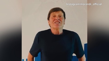 L'annuncio di Morandi: "Prendo una pausa dai social"