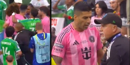 Luis Suarez shock: sputa all'allenatore avversario, bufera sui social