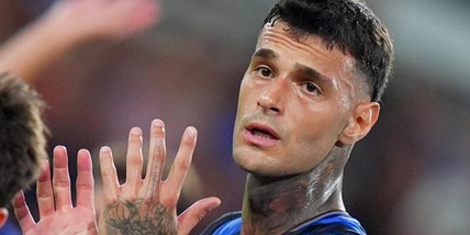 Scamacca lascia il ritiro dell'Italia a Coverciano: salterà Estonia e Israele