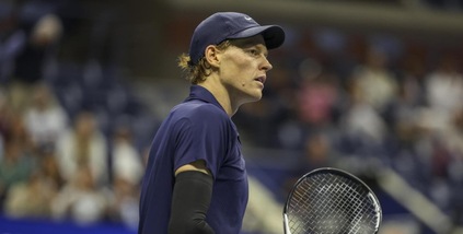 Sinner soffre ma liquida Auger Aliassime in quattro set: è in finale, lo aspetta Alcaraz