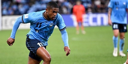 Bufera Douglas Costa, mandato d'arresto per l'ex giocatore della Juve: ufficiale l'addio al Sydney