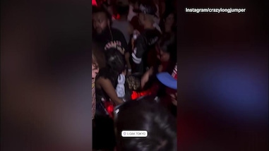 Jacob si consola in discoteca