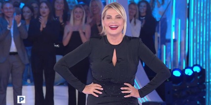 Simona Ventura promossa al Grande Fratello: cosa ha fatto Signorini prima della diretta