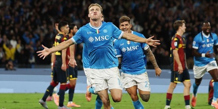 Napoli più forte degli infortuni: Anguissa e Hojlund ribaltano il Genoa. Conte aggancia la Roma in testa