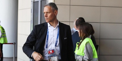 Van Basten furioso con la Uefa: "È tutto ridicolo, una commedia..."