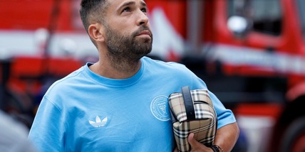 Calcio: Jordi Alba annuncia il ritiro a fine stagione