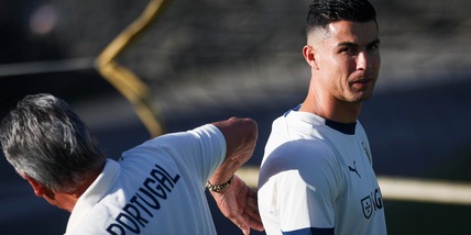 Ronaldo 'mi dicono di smettere, ma amo il calcio e continuerò'