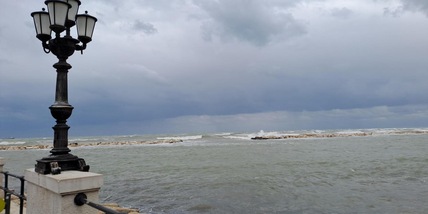 Italia divisa in due tra l'alta pressione e un insidioso vortice