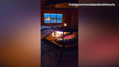 Ibra entra in modalità "inverno" con una griglia sul camino