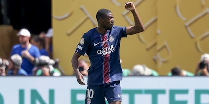 Dembelé batte cassa, vuole più soldi: la risposta del Psg è tiepida