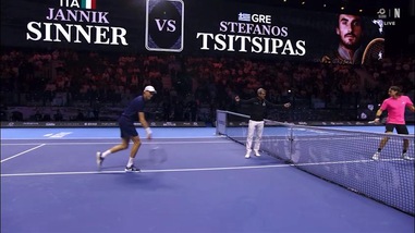 Six Kings Slam, Sinner demolisce Tsitsipas: 6-2, 6-3 per l'azzurro