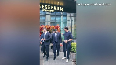 Georgia, Nesta in visita all'ambasciata italiana ritrova Kaladze