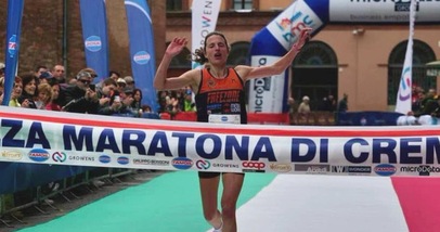 Campionati italiani di mezza maratona: è la mamma 35enne Sara Bottarelli a trionfare