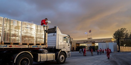 Israele sospende l'ingresso degli aiuti a Gaza