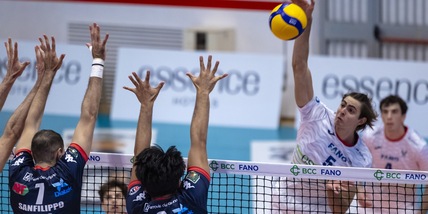 Di Aversa l'unico blitz, Fano e Pineto mandano ko Taranto e Siena