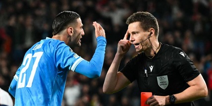 Moviola Psv-Napoli: l’arbitro non c’entra, sul rosso è ingenuo Lucca