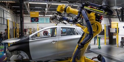 Meloni a von der Leyen, 'urgente intervenire sulle auto'