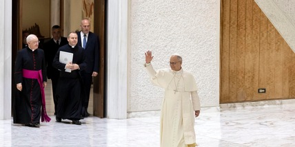 Il Papa a movimenti popolari, terra, casa e lavoro sacri