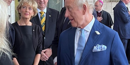 Re Carlo visita il Collegio Pontificio Beda, ultima tappa a Roma