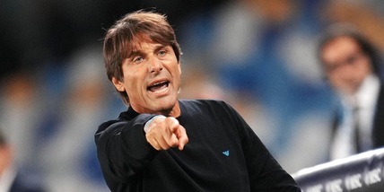 L'attesa opposta di Napoli e Inter: nerazzurri in hotel, la decisione a sorpresa di Conte