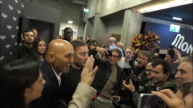 Totti scherza con Spalletti: "Tu fai l'allenatore, io il magazziniere"