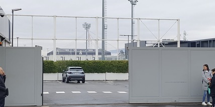 Juve, tifosi alla Continassa per Spalletti