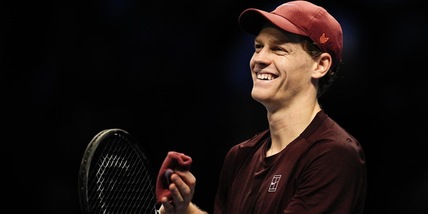 Sinner batte Auger-Aliassime e debutta alla grande nelle Atp Finals di Torino