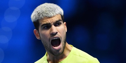 Alcaraz travolge Auger-Aliassime alle Atp Finals di Torino: sarà finale con Sinner!