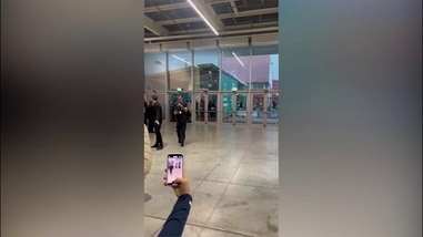 Coppa Davis, l’Italia entra in campo: la carica di Berrettini con i tifosi