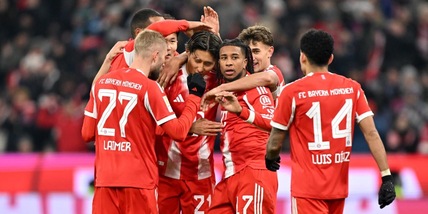 Bundesliga, Bayern Monaco show: 6-2 al Friburgo! Pari beffa per il Dortmund, tris Leverkusen Bundesliga, Bayern Monaco show: 6-2 al Friburgo! Pari beffa per il Dortmund, tris Leverkusen