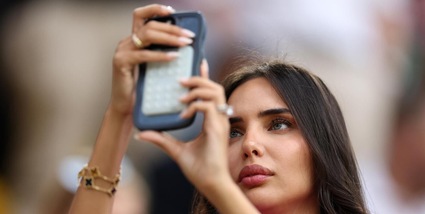 Calcio inglese, in Premier League costretti ad aiutare le mogli dei calciatori: "Gli uomini sono felici, le donne no"