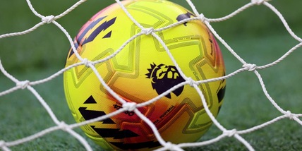 "Ex calciatore della nazionale inglese arrestato con l'accusa di tentato stupro"