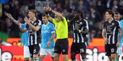 Moviola Udinese-Napoli: Sozza non brilla, su Lobotka lo salva il VAR